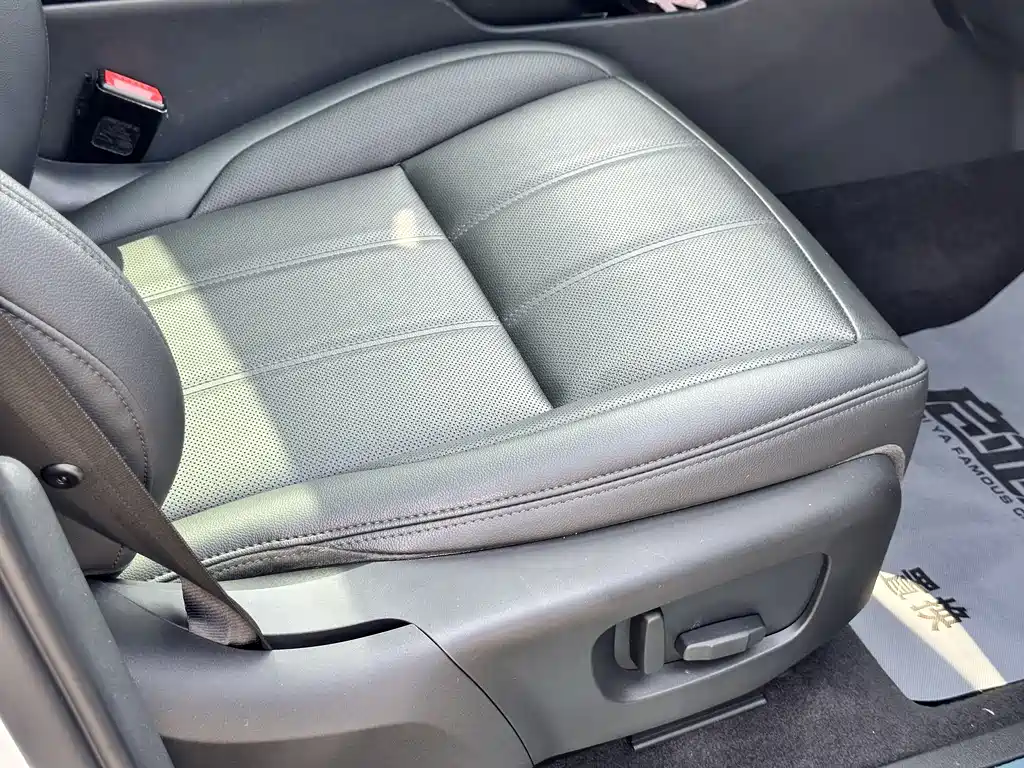 Range Rover Evoque 2020 249PS R-DYNAMIC S Black Sports Edition купить на сайте DeffCars