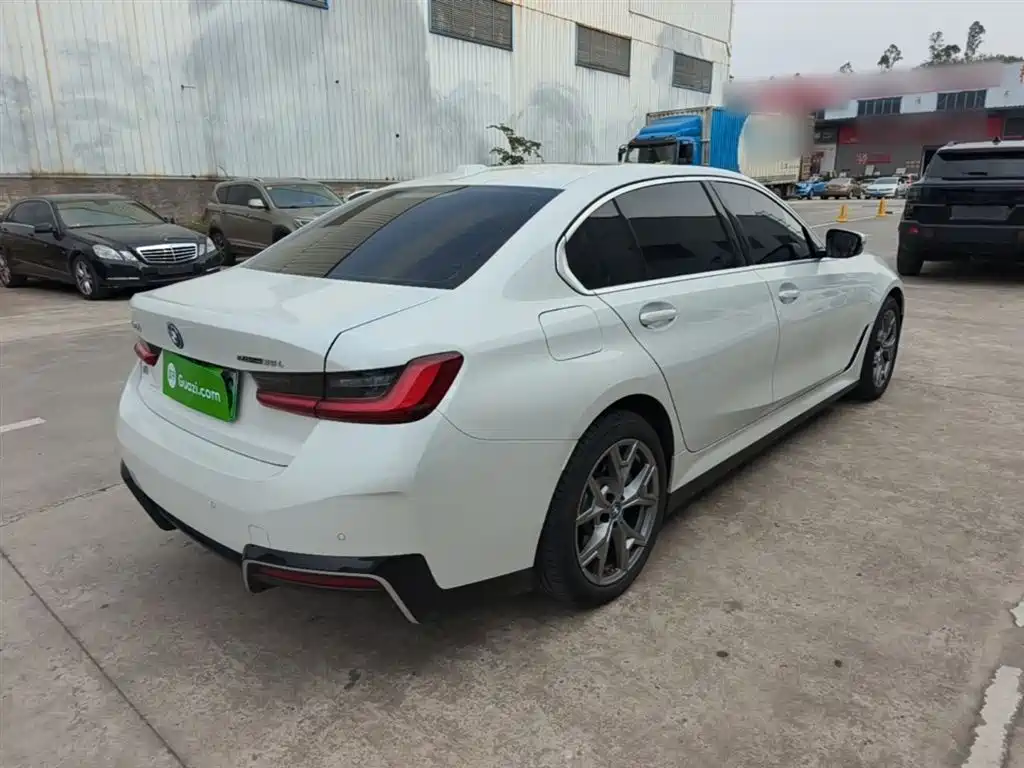 BMW i3 2024 eDrive 35 L купить на сайте DeffCars