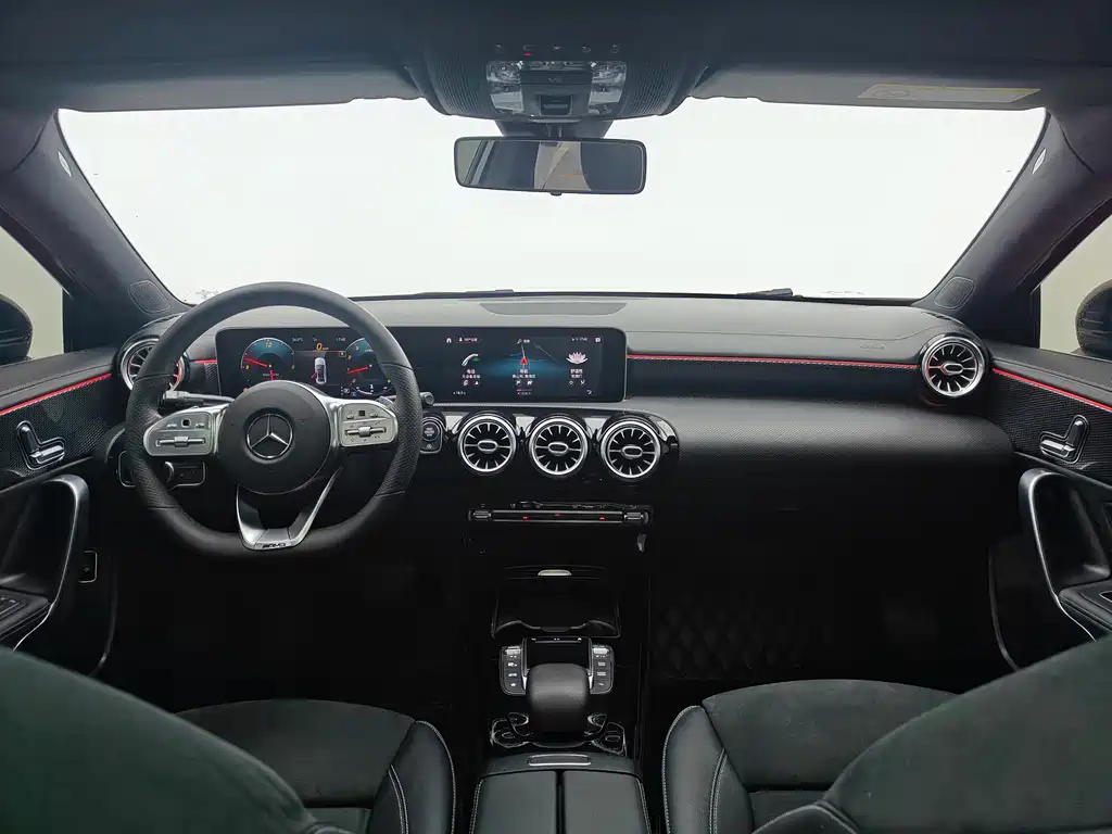 Mercedes-Benz A-Class 2020 Facelift A 200 L Sports Sedan Fashionable купить на сайте DeffCars