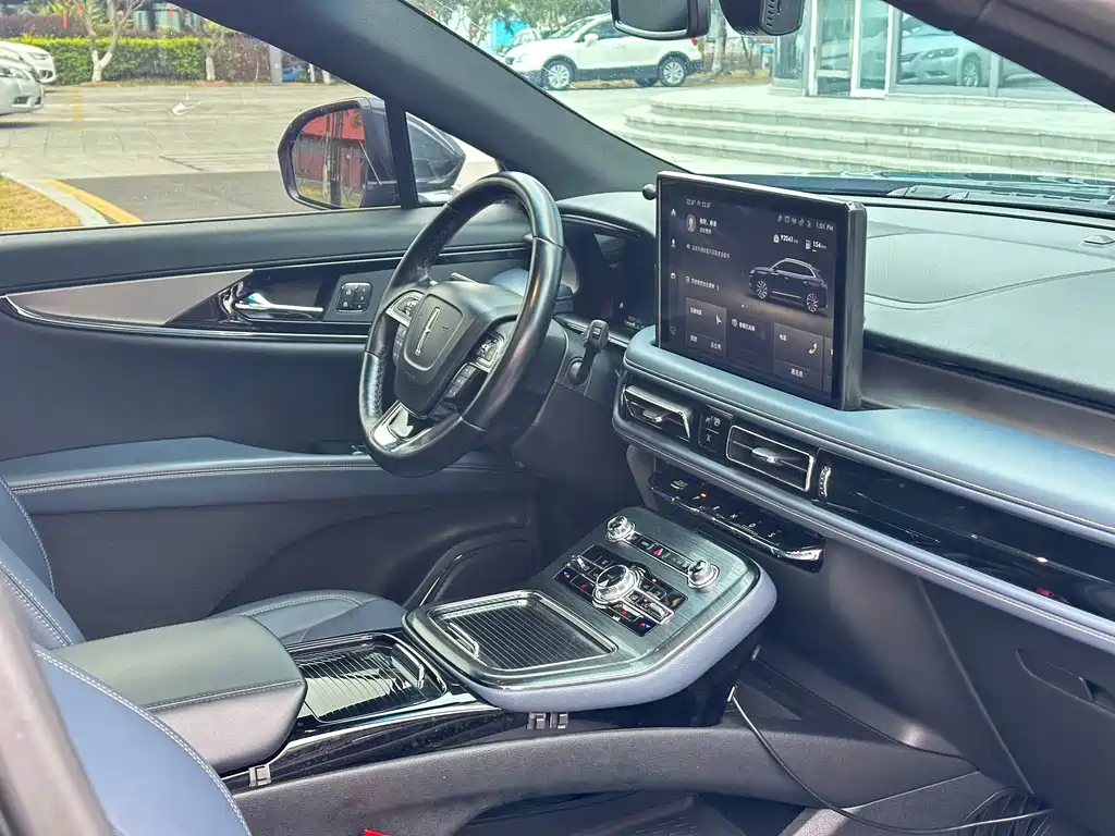 Voyager 2021 2.0T four-wheel drive exclusive edition купить на сайте DeffCars