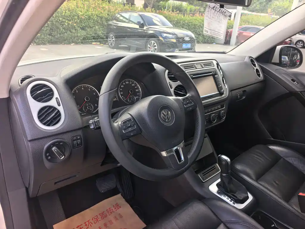 Tiguan 2013 1.8TSI automatic two-wheel drive luxury model купить на сайте DeffCars