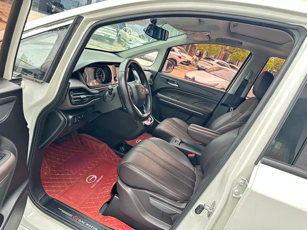 Trumpchi M6 2019 270T automatic luxury version (seven seats) National V купить на сайте DeffCars