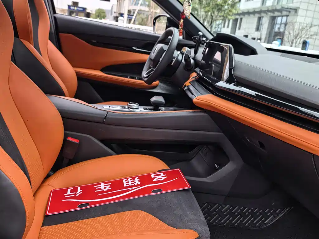 Changan UNI-V 2023 1.5T sports version купить на сайте DeffCars