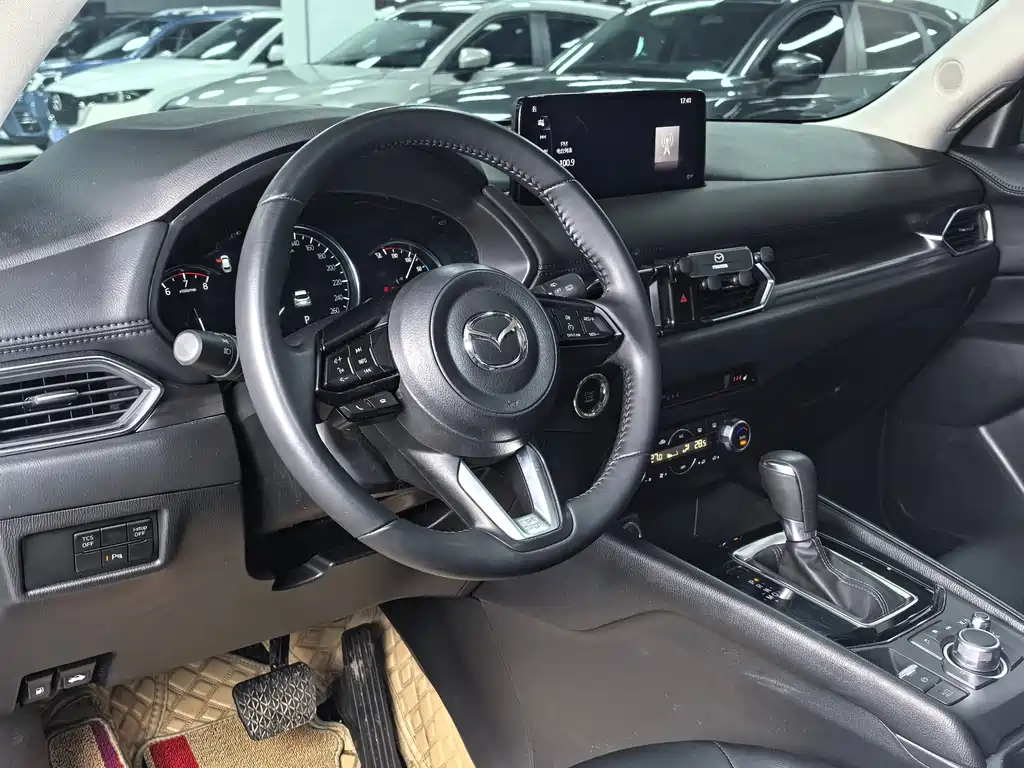 Mazda CX-5 2022 2.0L automatic two-wheel drive smart model купить на сайте DeffCars
