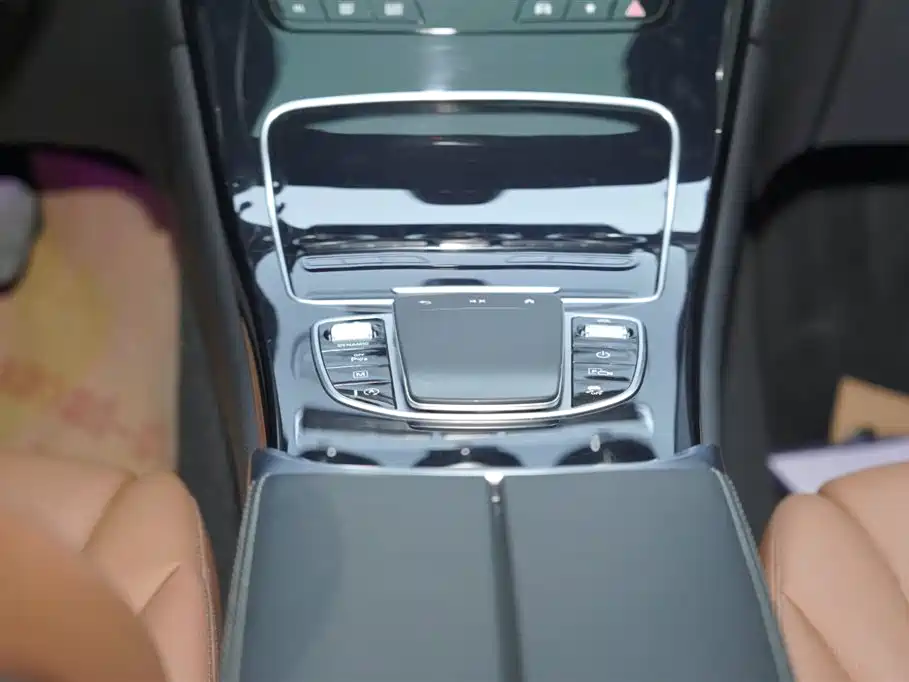 Mercedes-Benz GLC coupe 2022 facelift GLC 260 4MATIC coupe SUV купить на сайте DeffCars