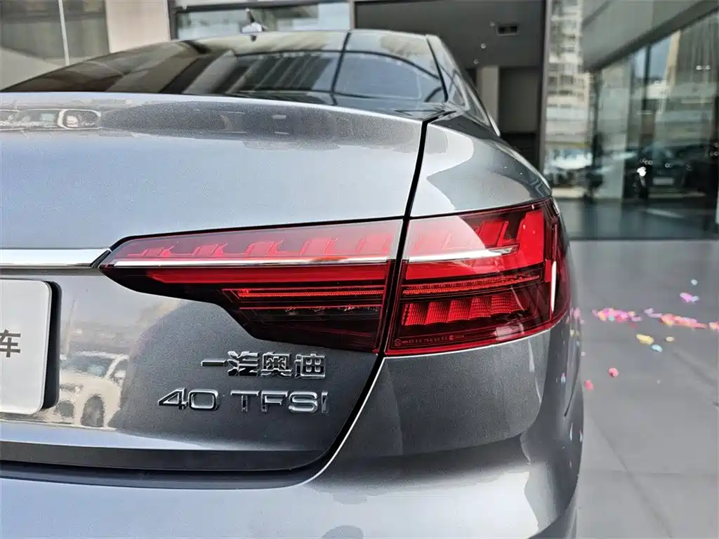 Audi A4L 2022 40 TFSI Fashionable and Dynamic купить на сайте DeffCars