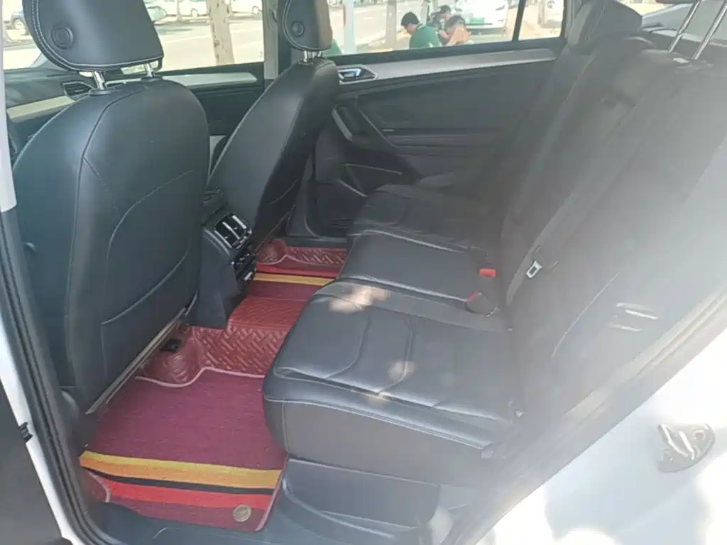 Tiguan L 2020 330TSI automatic two-wheel drive panoramic comfort version National VI купить на сайте DeffCars