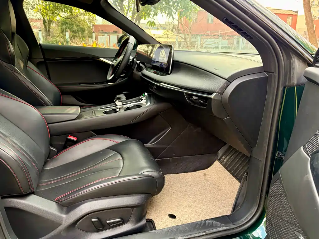 MG7 2023 2.0T automatic Trophy+ engine version купить на сайте DeffCars