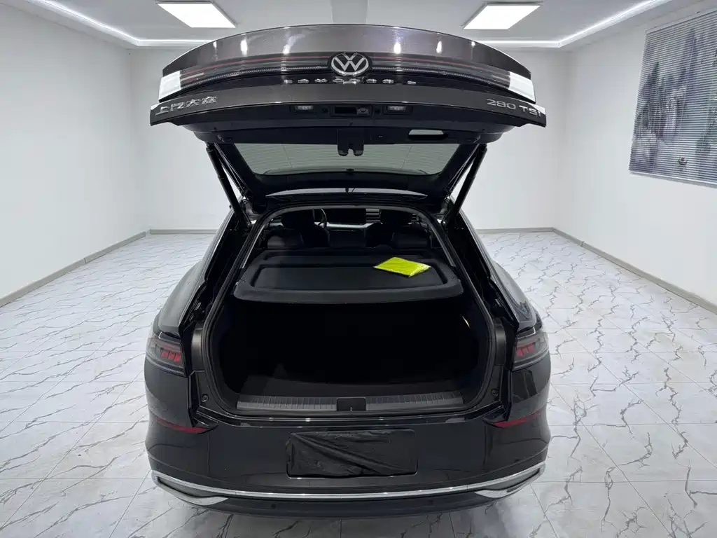 LAMANDO 2023 LAMANDOL 280TSI DSG Hot Edition купить на сайте DeffCars
