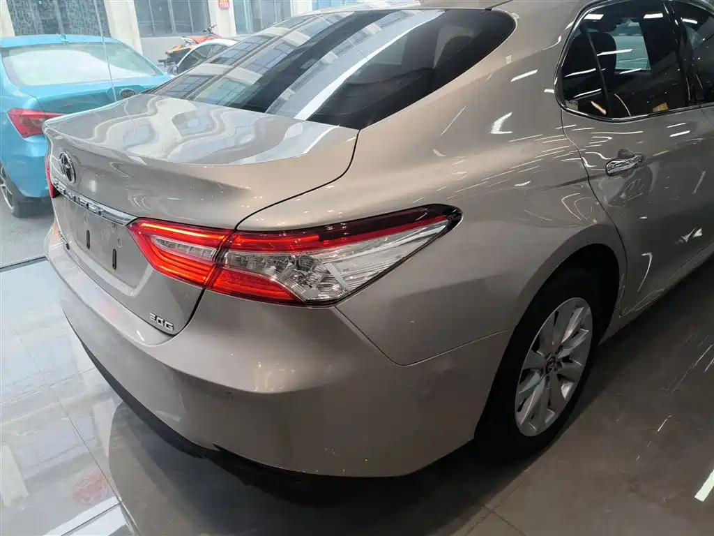 Camry 2019 2.0G Deluxe Edition National VI купить на сайте DeffCars