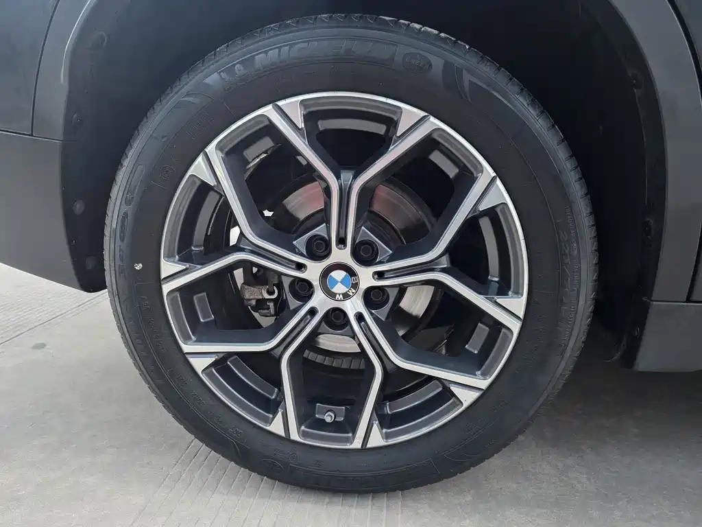 BMW X1 2021 sDrive25Li Leading Model купить на сайте DeffCars