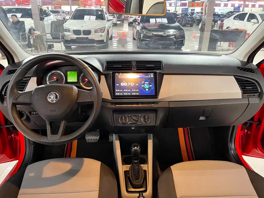 Fabia 2017 1.4L automatic car version купить на сайте DeffCars