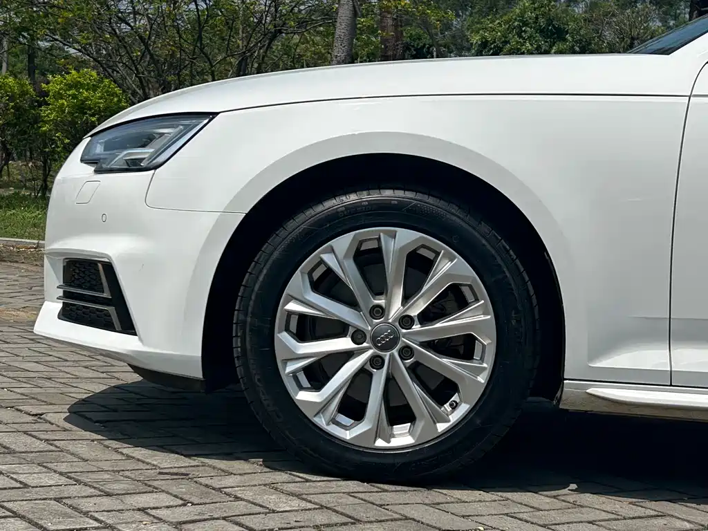 Audi A4L 2019 40 TFSI Enterprising National VI купить на сайте DeffCars