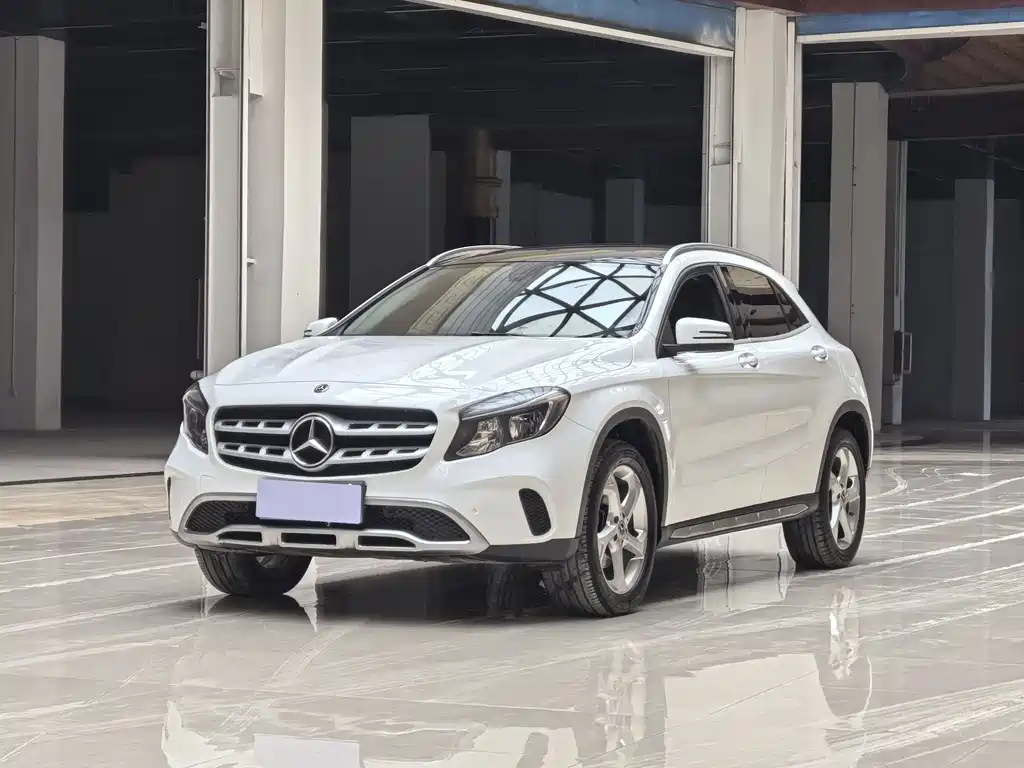 Mercedes-Benz GLA 2018 GLA 200 Dynamic купить на сайте DeffCars