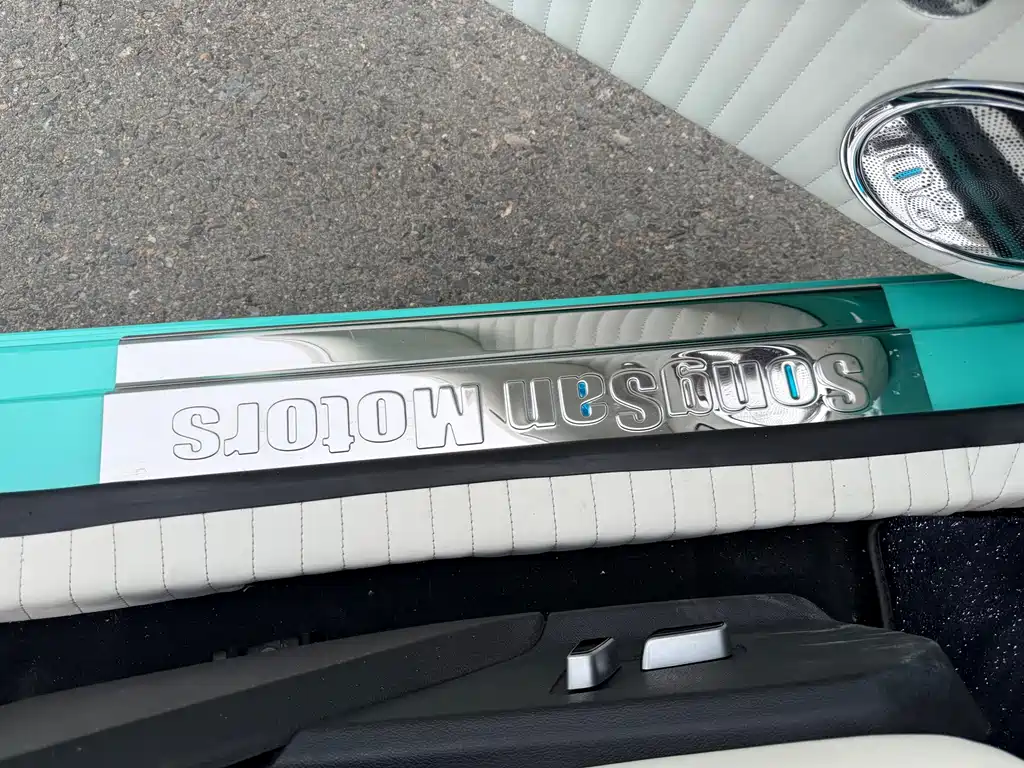 SS DOLPHIN 2021 1.5T plug-in hybrid standard model купить на сайте DeffCars