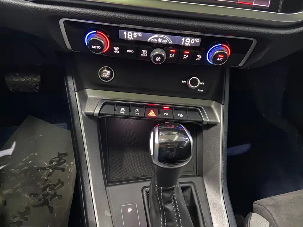 Audi Q3 2022 35 TFSI Fashionable and Dynamic купить на сайте DeffCars