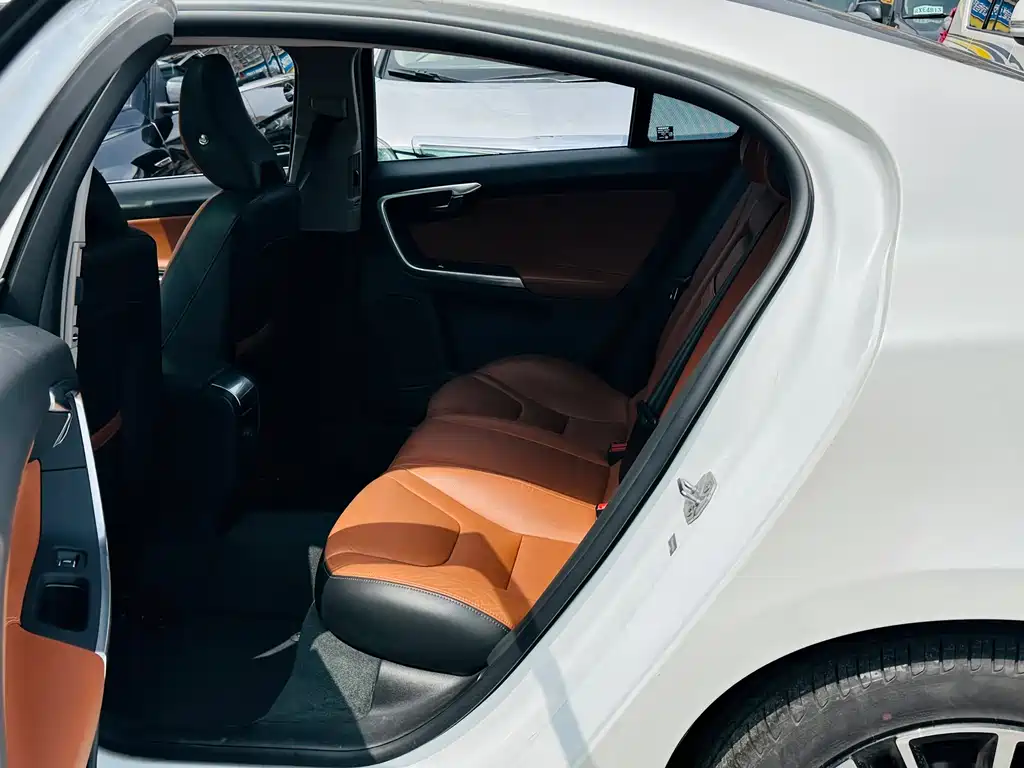 Volvo S60 2018 S60L T5 Zhiyu Enterprising Edition купить на сайте DeffCars