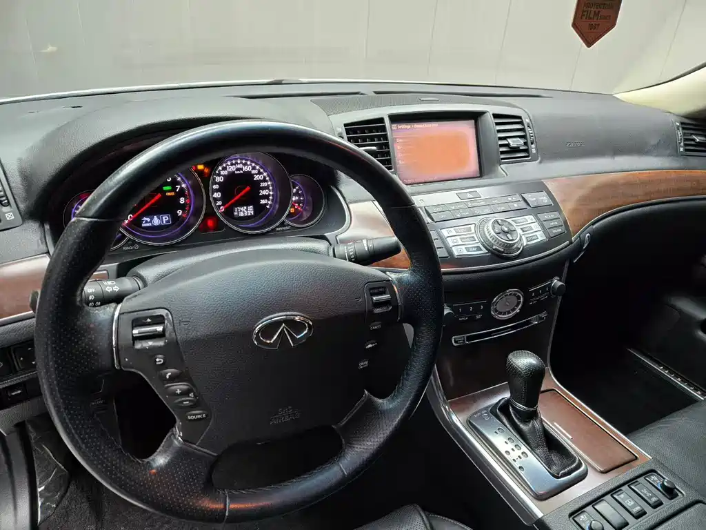 Infiniti M Series 2009 M35 купить на сайте DeffCars