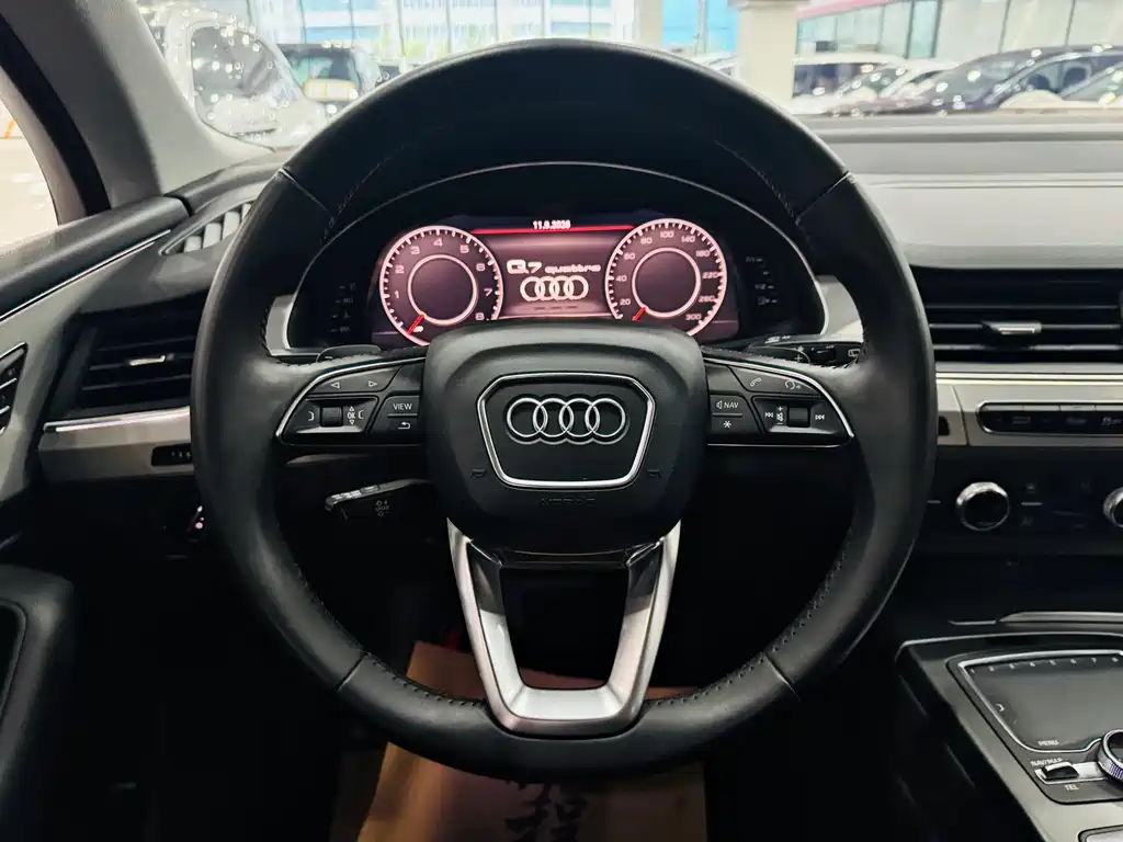 Audi Q7 2016 40 TFSI Comfort купить на сайте DeffCars
