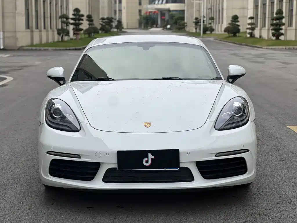 Porsche 718 2016 Cayman 2.0T купить на сайте DeffCars