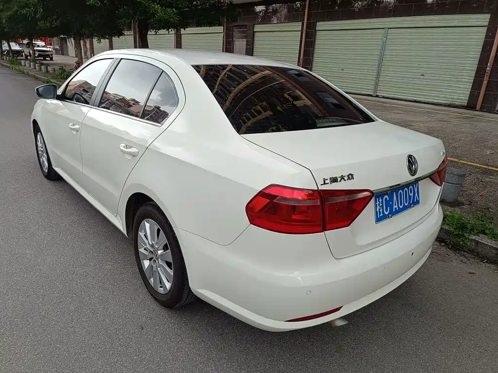 Lavida 2013 facelift classic 1.6L automatic comfort version купить на сайте DeffCars