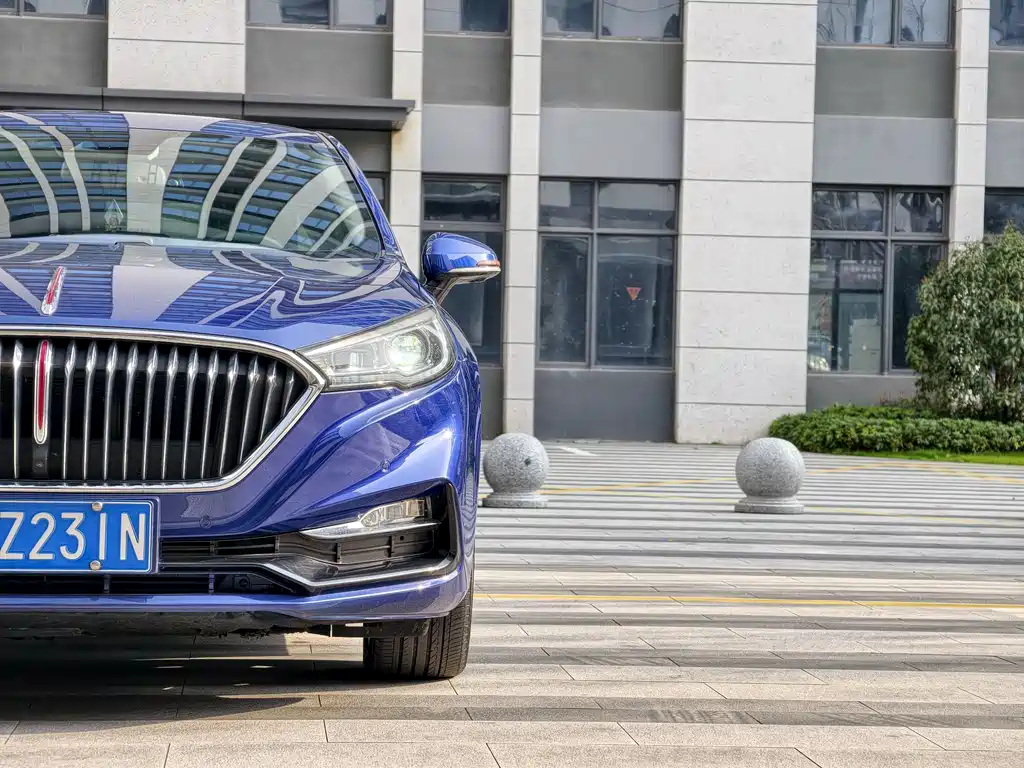 Hongqi H5 2022 Classic 1.8T Automatic Zhilianqi Chang Edition купить на сайте DeffCars