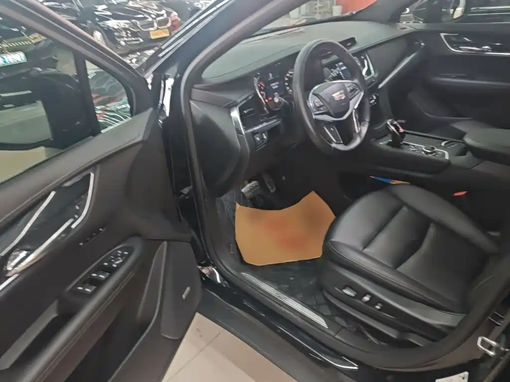 Cadillac XT5 2021 28T luxury model купить на сайте DeffCars