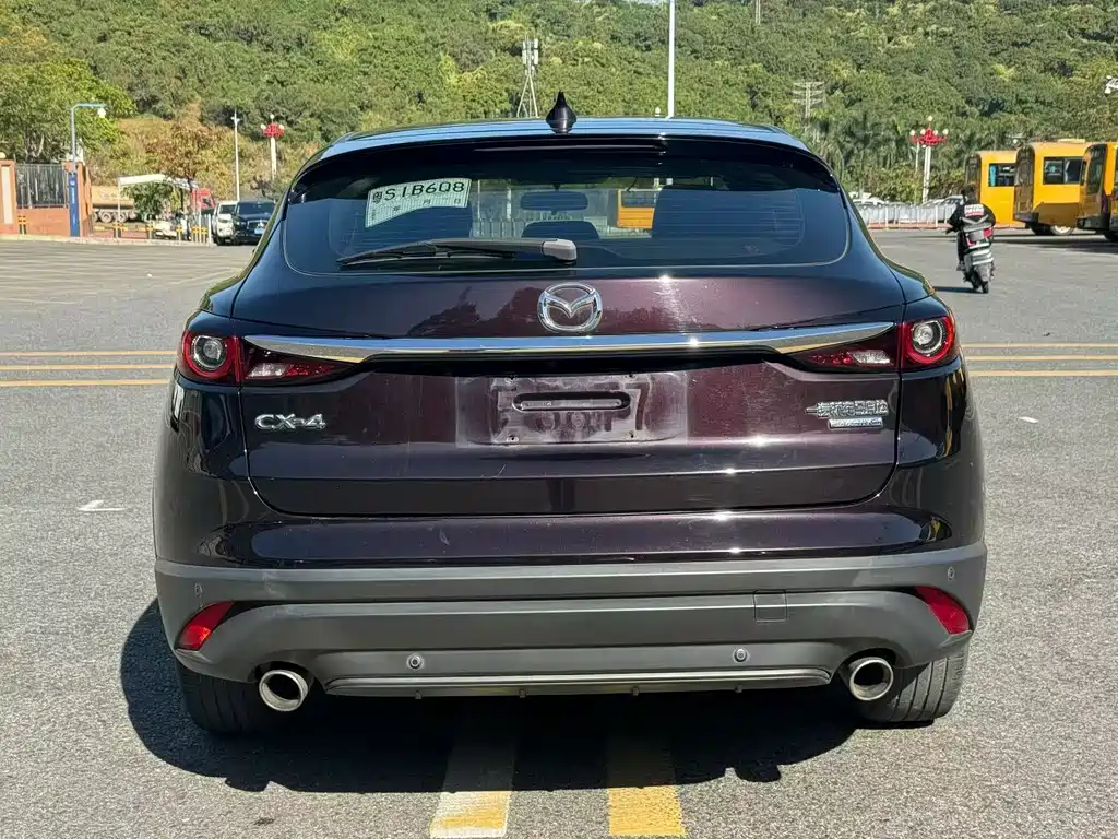 Mazda CX-4 2020 2.0L automatic two-wheel drive Blue Sky Vibrant Edition купить на сайте DeffCars