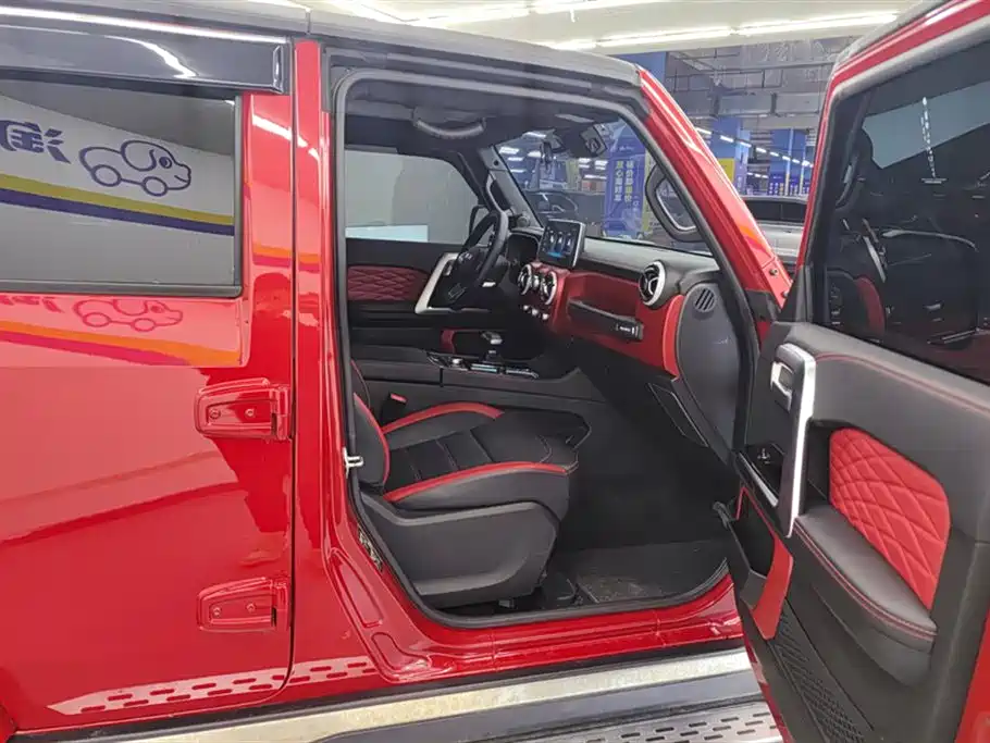 Beijing off-road BJ40 2023 2.0T automatic four-wheel drive city hunter version knight type купить на сайте DeffCars