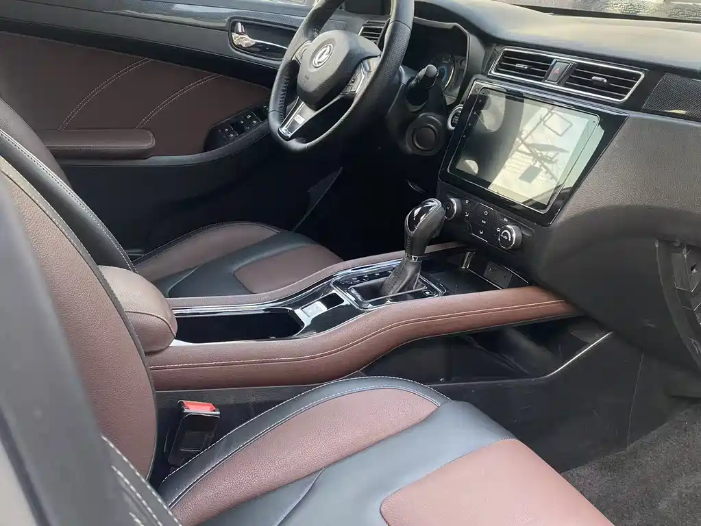 Fengguang 580 2016 facelift 1.5T CVT comfort model купить на сайте DeffCars