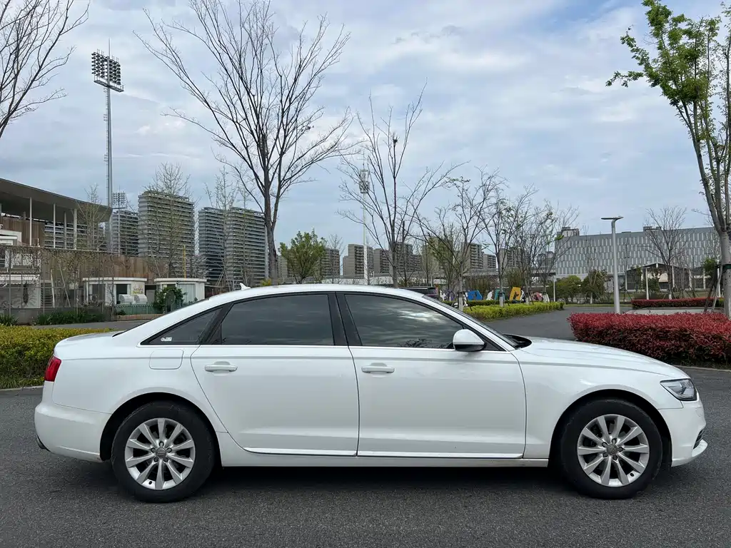 Audi A6L 2014 TFSI standard model купить на сайте DeffCars
