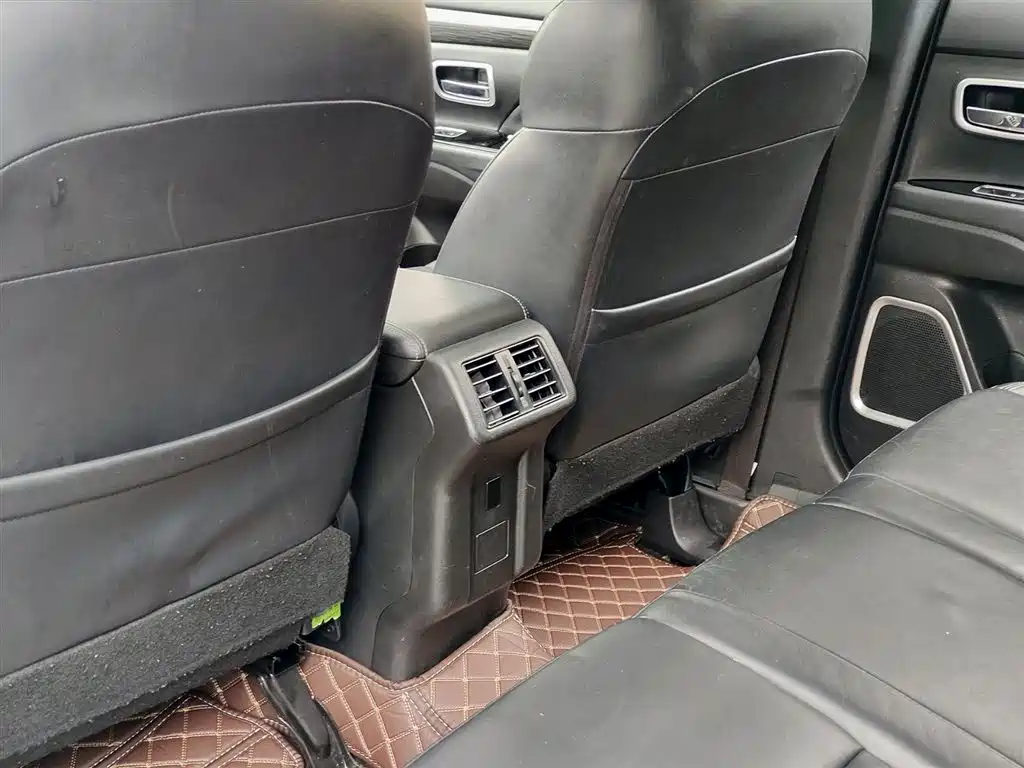 Outlander 2019 2.4L four-wheel drive exclusive version, 7 seats, National V купить на сайте DeffCars