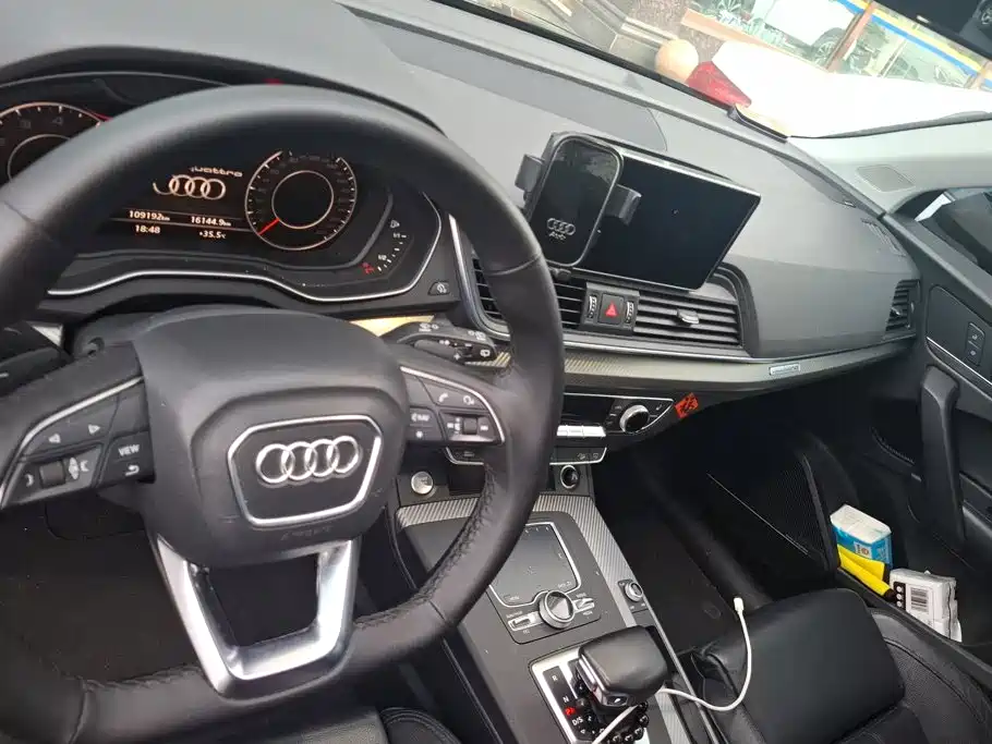 Audi Q5L 2018 45 TFSI luxury sports model National V купить на сайте DeffCars
