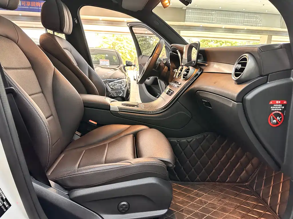 Mercedes-Benz GLC 2020 GLC 260 L 4MATIC luxury model купить на сайте DeffCars