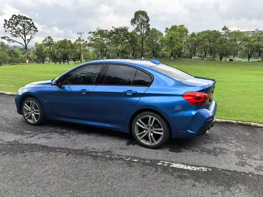 BMW 1 Series 2019 120i Leading M Sports Package купить на сайте DeffCars