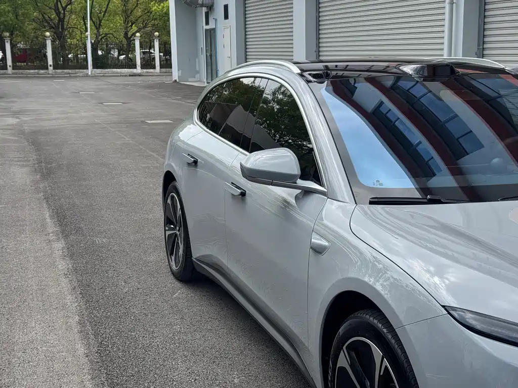 NIO ET5T 2024 model 75kWh Touring купить на сайте DeffCars