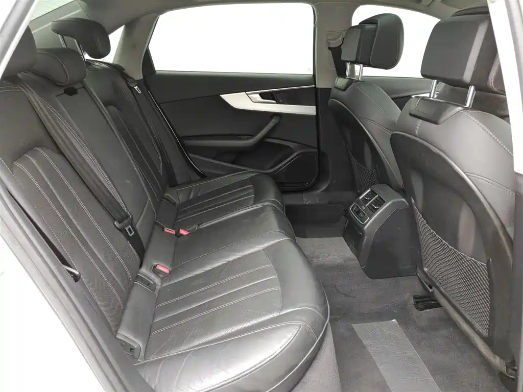 Audi A4L 2020 40 TFSI luxury and dynamic model купить на сайте DeffCars