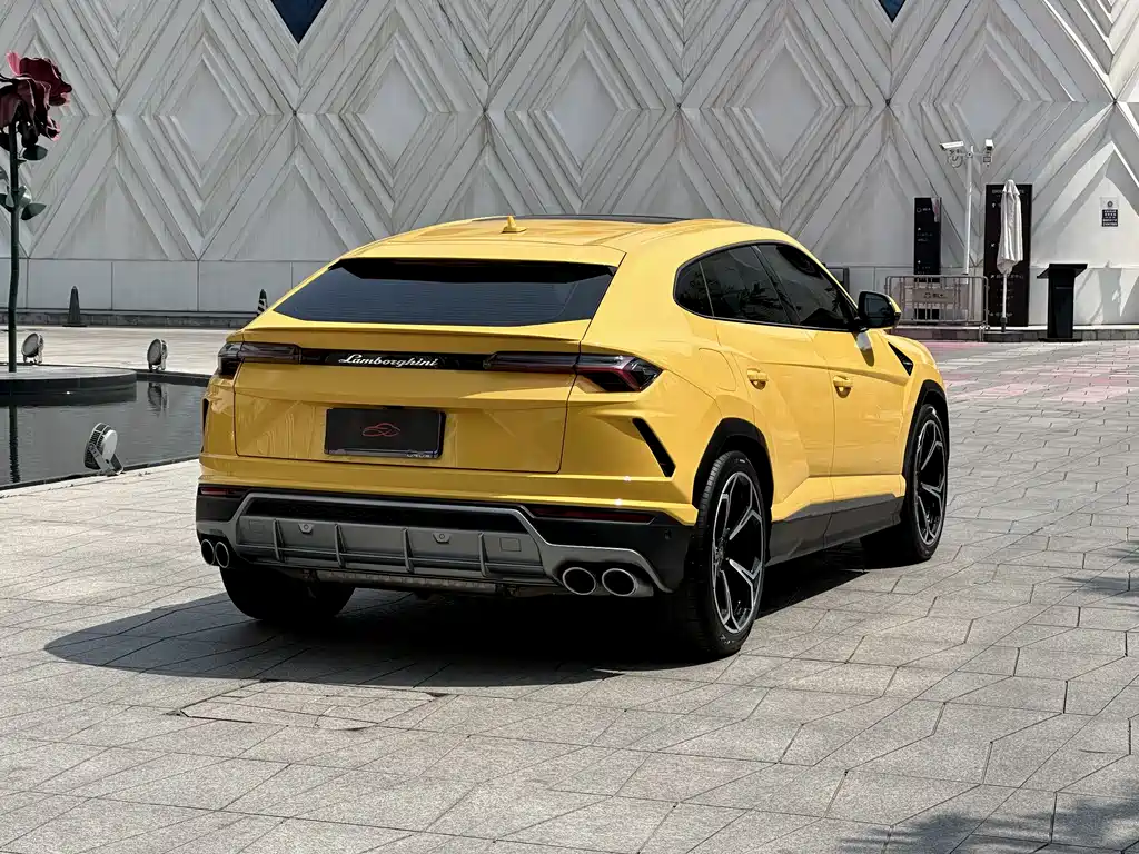 Urus 2021 4.0T V8 купить на сайте DeffCars