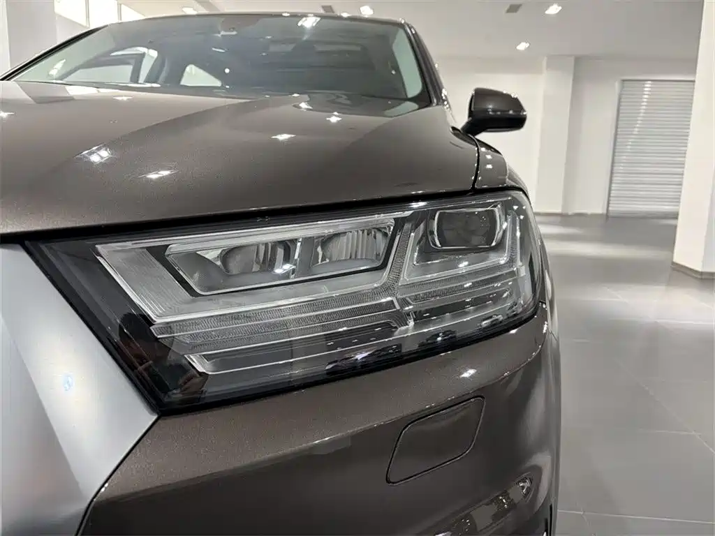 Audi Q7 2019 55 TFSI Technical Edition купить на сайте DeffCars