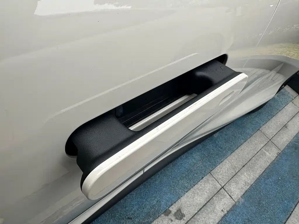 Zhiji L6 2025 Max+ купить на сайте DeffCars