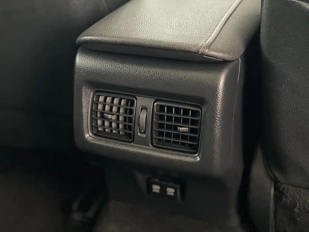 Camry 2021 2.5G Deluxe Edition купить на сайте DeffCars
