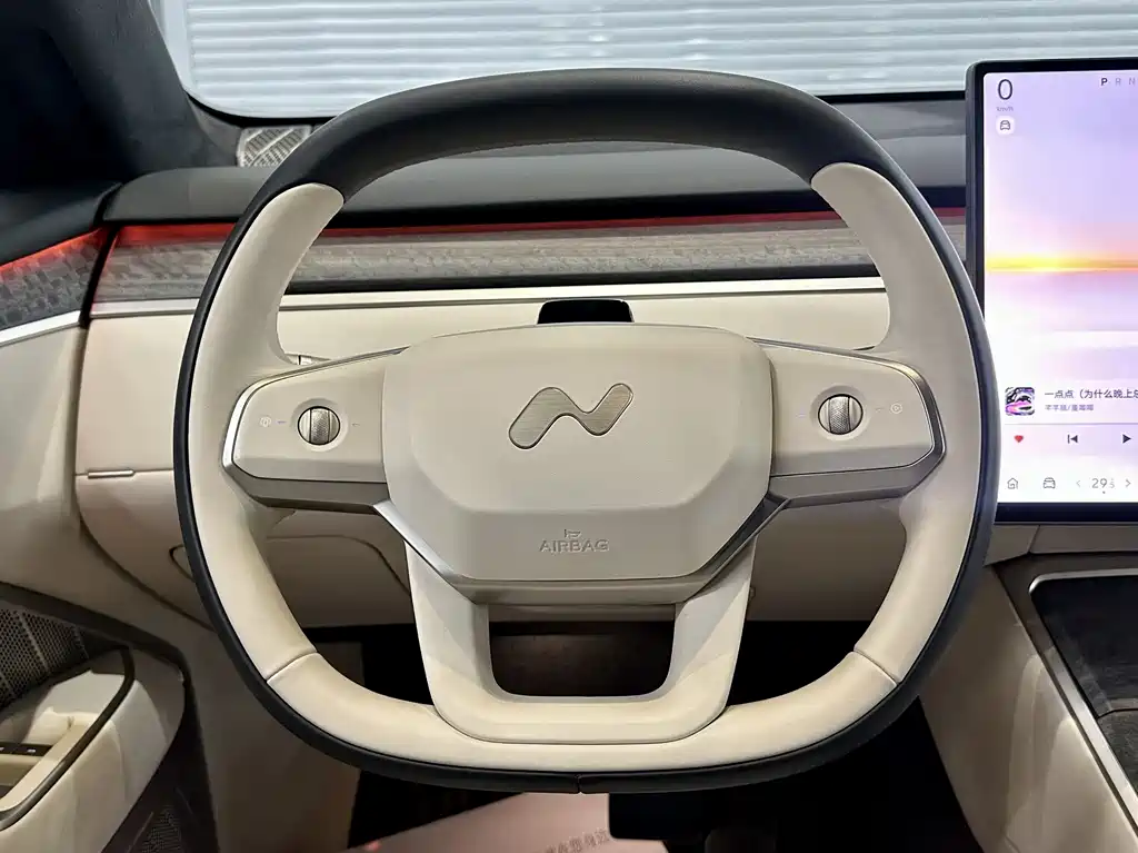 Ledo L90 2025 Ultra six-seater version купить на сайте DeffCars