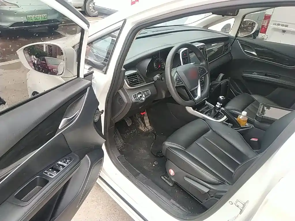 Song MAX 2017 1.5T manual smart connected luxury model 7 seats купить на сайте DeffCars