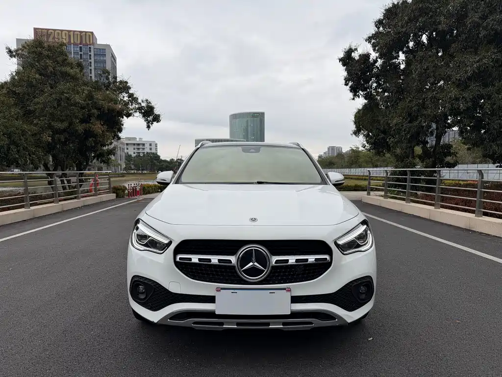Mercedes-Benz GLA 2023 GLA 200 купить на сайте DeffCars