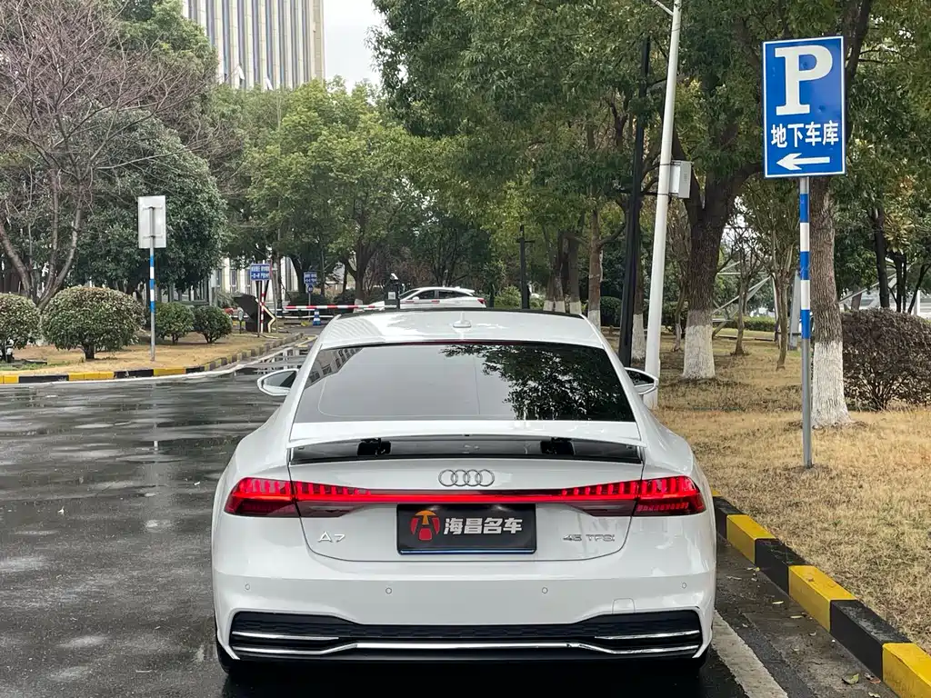Audi A7 2020 45 TFSI Premium Selection купить на сайте DeffCars