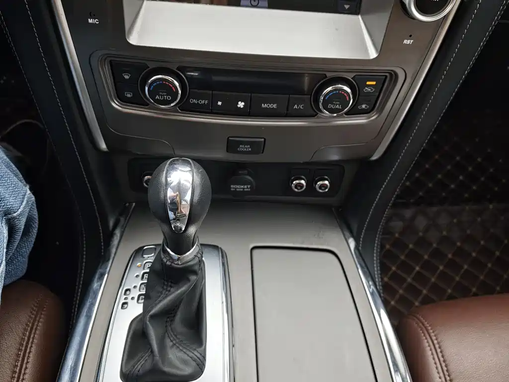 Patrol 2018 4.0L LinkedIn model купить на сайте DeffCars