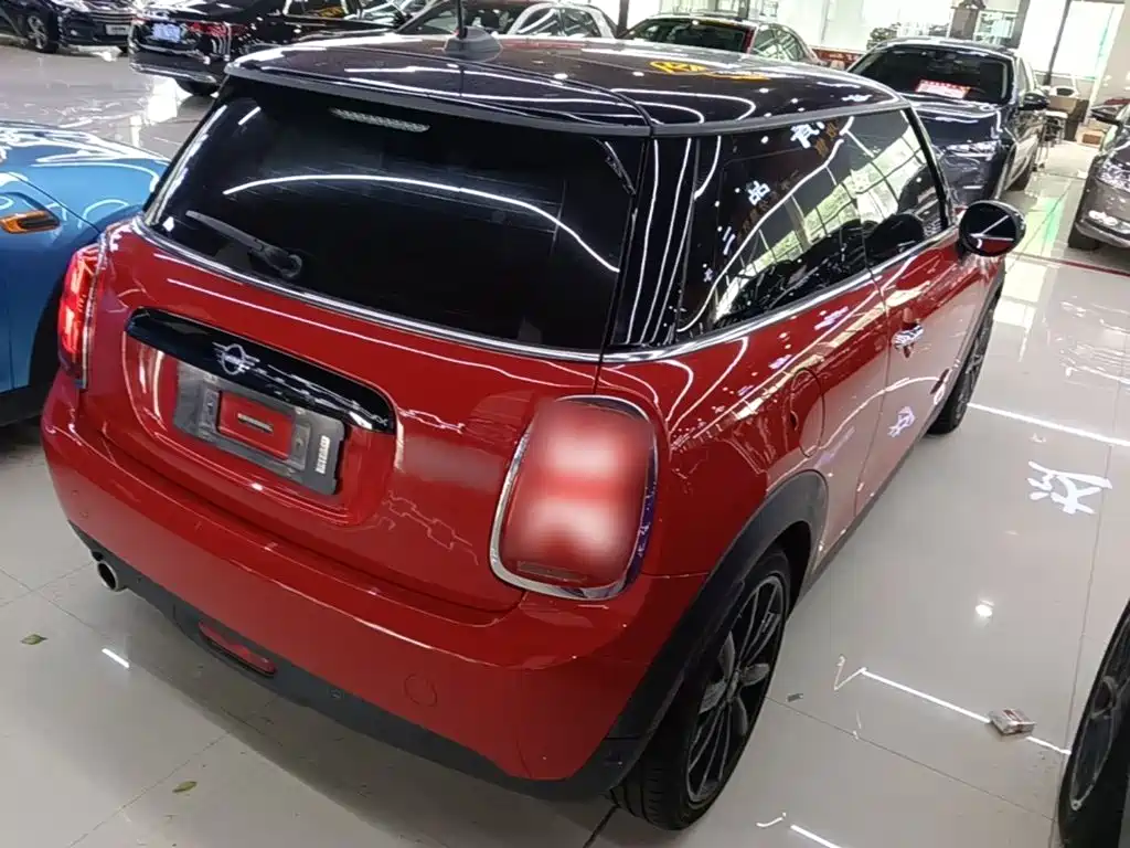 Mini 2019 1.5T Cooper Artist купить на сайте DeffCars