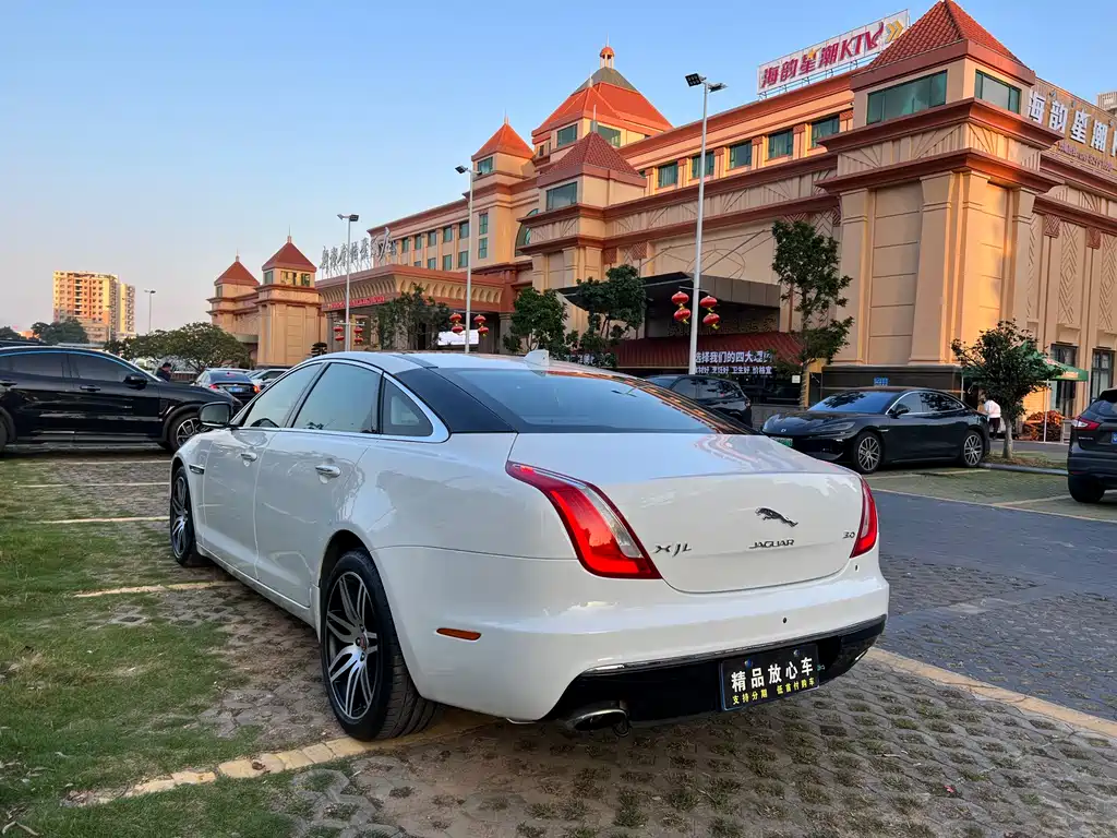 Jaguar XJ 2018 XJL 3.0 SC two-wheel drive elegant business version купить на сайте DeffCars