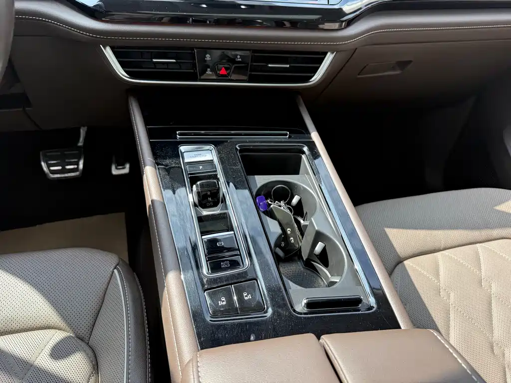 Weiran 2022 380TSI Premium Edition купить на сайте DeffCars