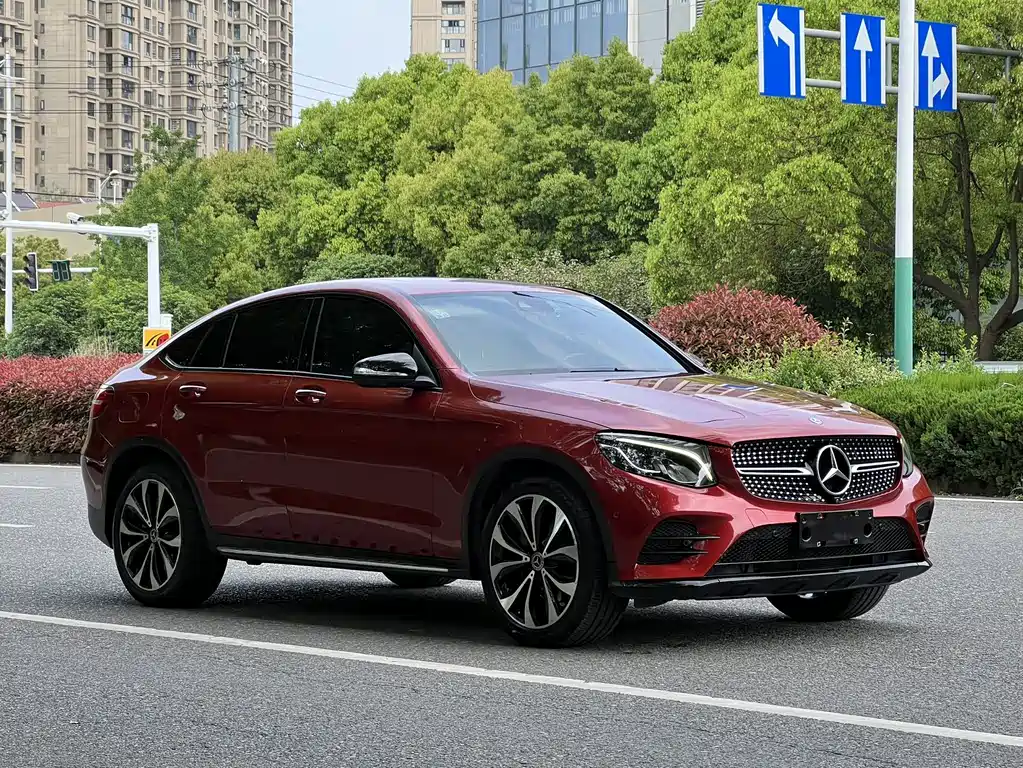 Mercedes-Benz GLC Coupe 2019 GLC 260 4MATIC Coupe SUV купить на сайте DeffCars